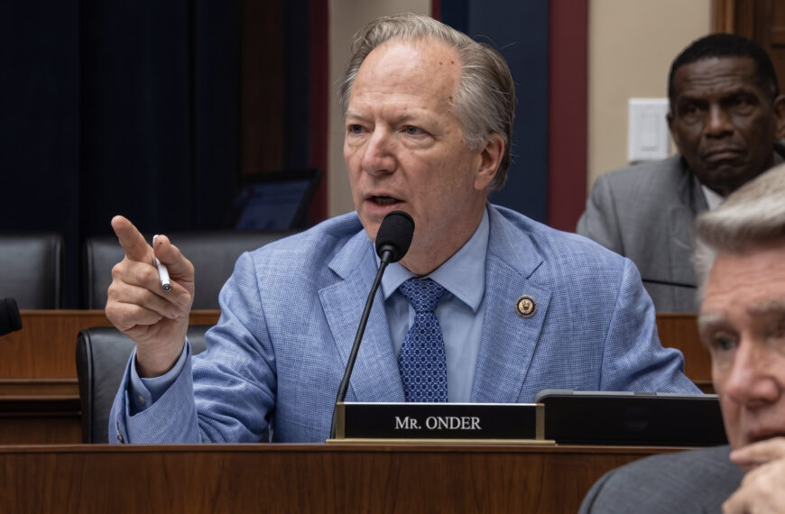 Congress Grills Loudoun County Schools Leader